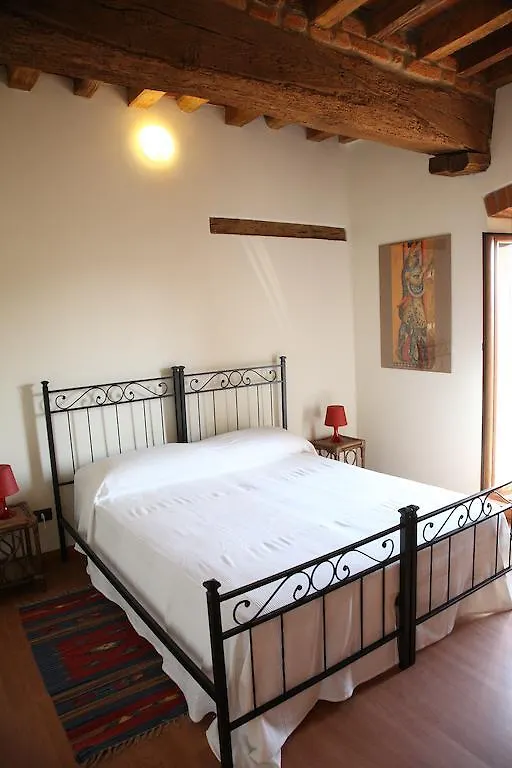 B&B Stradivari Cremona